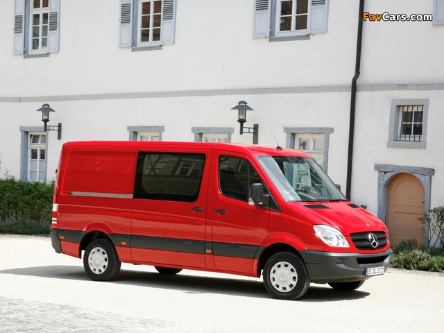 Pictures of Mercedes-Benz Sprinter Van (W906) 2006–13 (640 x 480)