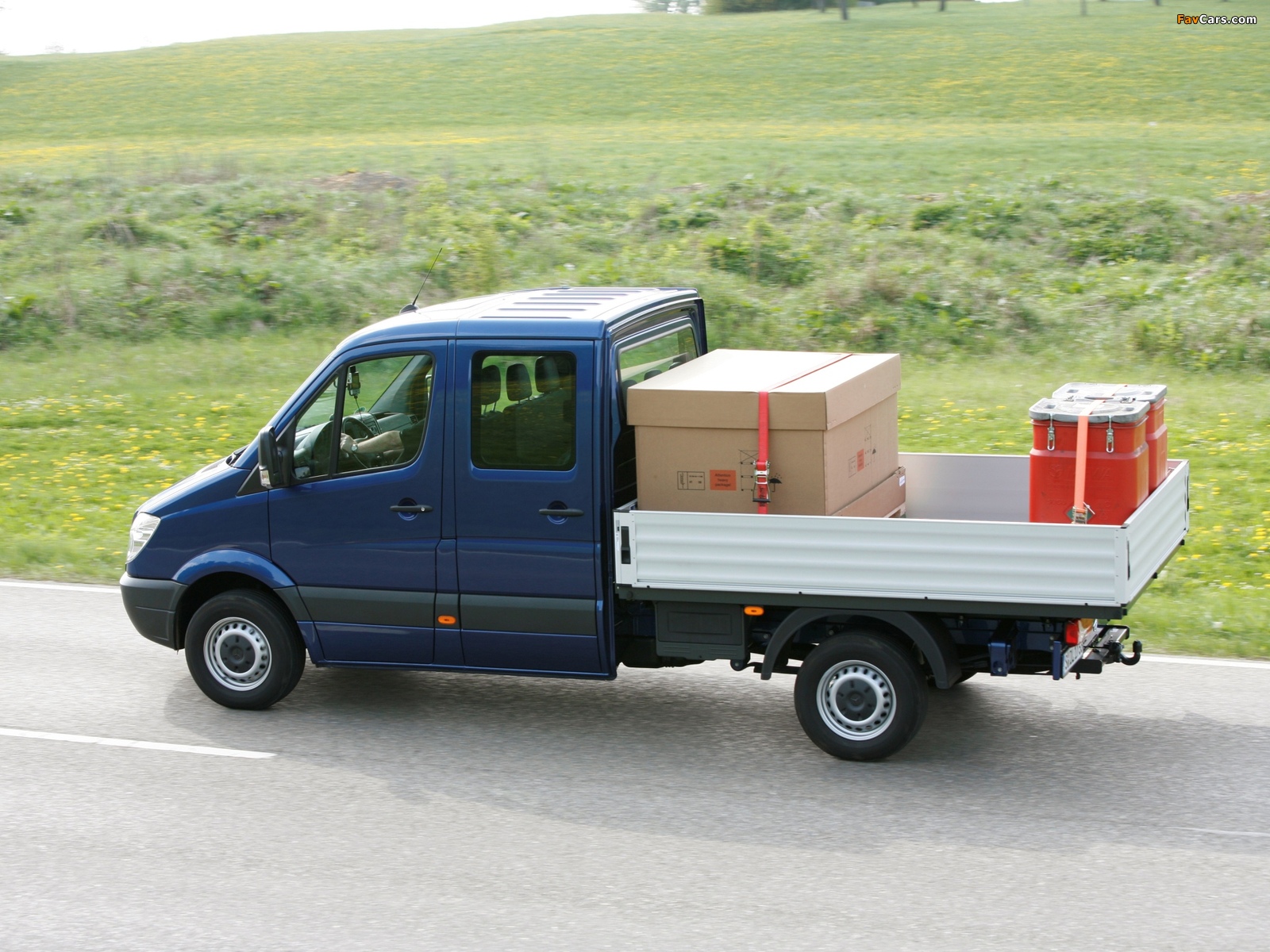 Pictures of Mercedes-Benz Sprinter Double Cab Dropside (W906) 2006–13 (1600 x 1200)