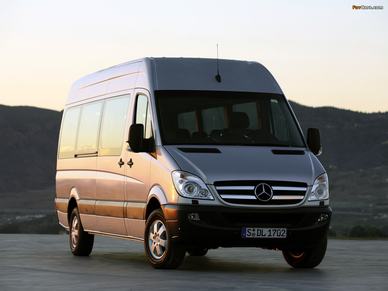 Pictures of Mercedes-Benz Sprinter Transfer 35 (W906) 2006–13 (1280 x 960)