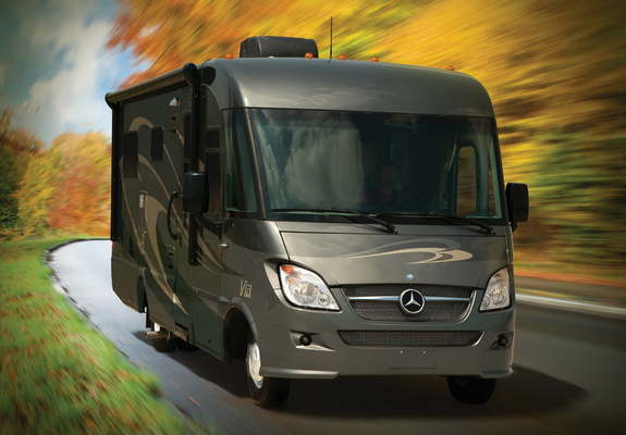 Winnebago Via (W906) 2012 wallpapers