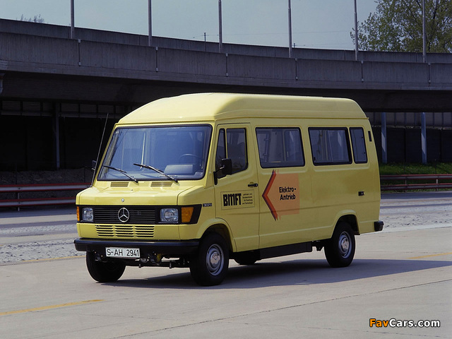 Mercedes-Benz T1 307E Elektro-Antrieb 1980 images (640 x 480)