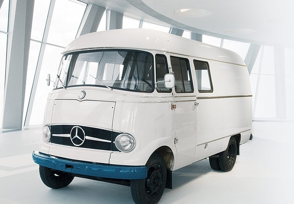 Images of Mercedes-Benz Transporter
