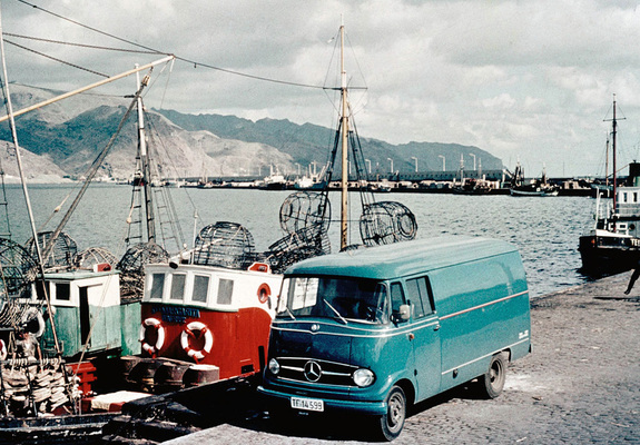 Photos of Mercedes-Benz Transporter Van (L319) 1955–67