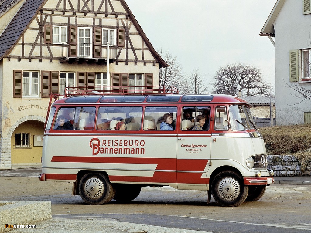 Photos of Mercedes-Benz Transporter Minibus (O319) 1962 (1024 x 768)