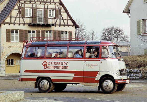 Photos of Mercedes-Benz Transporter Minibus (O319) 1962
