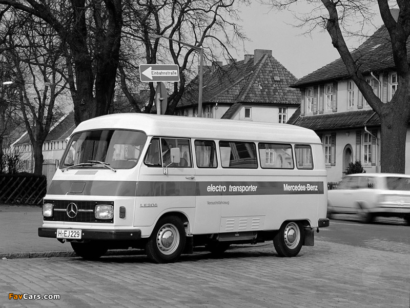 Pictures of Mercedes-Benz LE306 Electro Transporter 1972 (800 x 600)