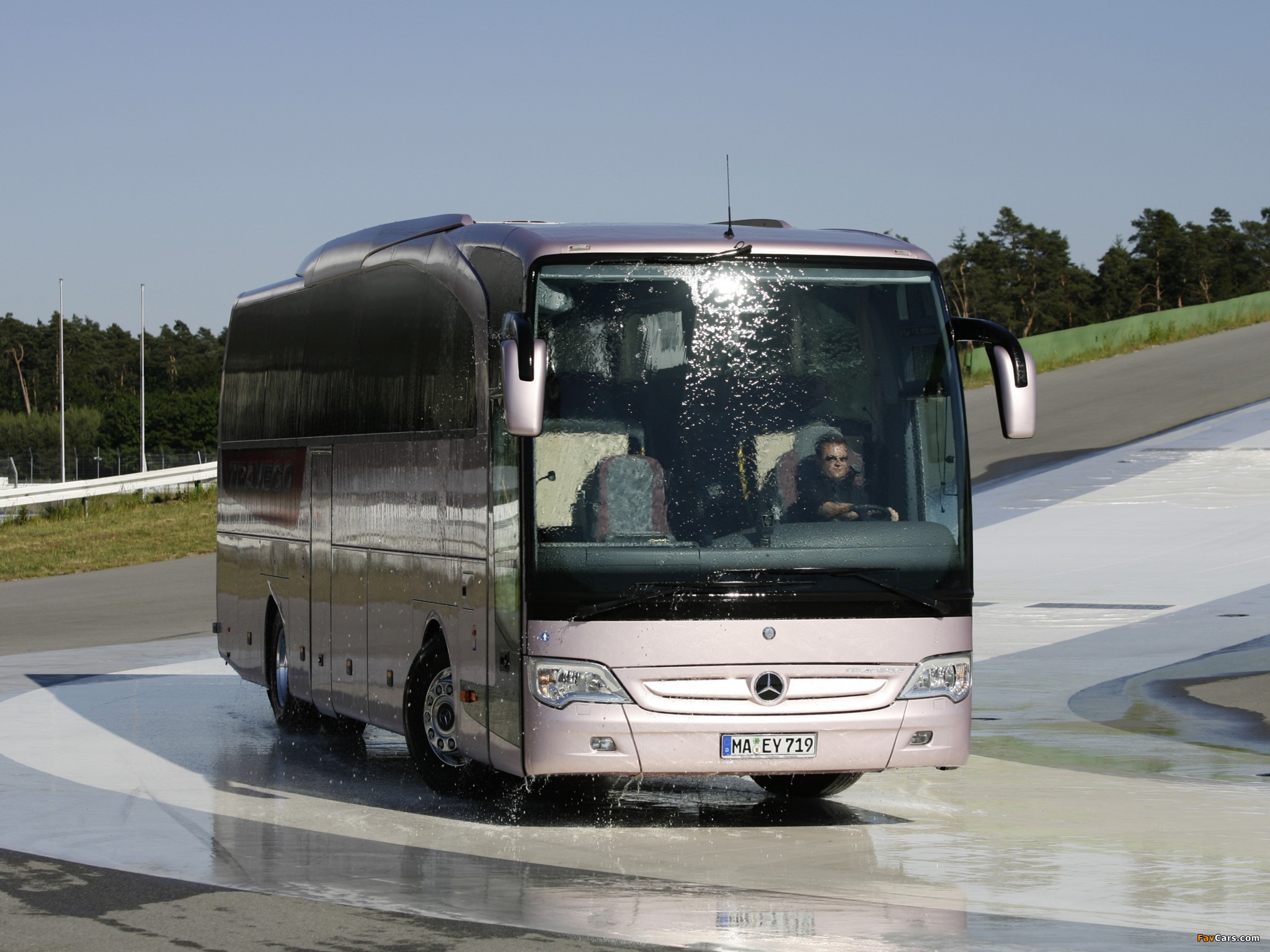 Images of Mercedes-Benz Travego (O580) 2006–08 (2048 x 1536)