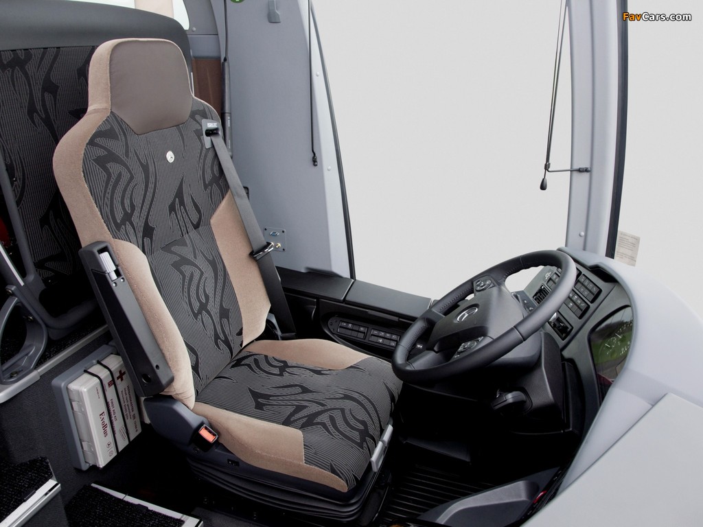 Images of Mercedes-Benz Travego Edition 1 (O580) 2011 (1024 x 768)