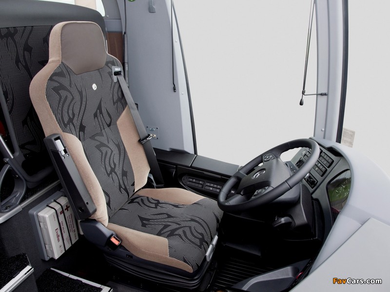 Images of Mercedes-Benz Travego Edition 1 (O580) 2011 (800 x 600)