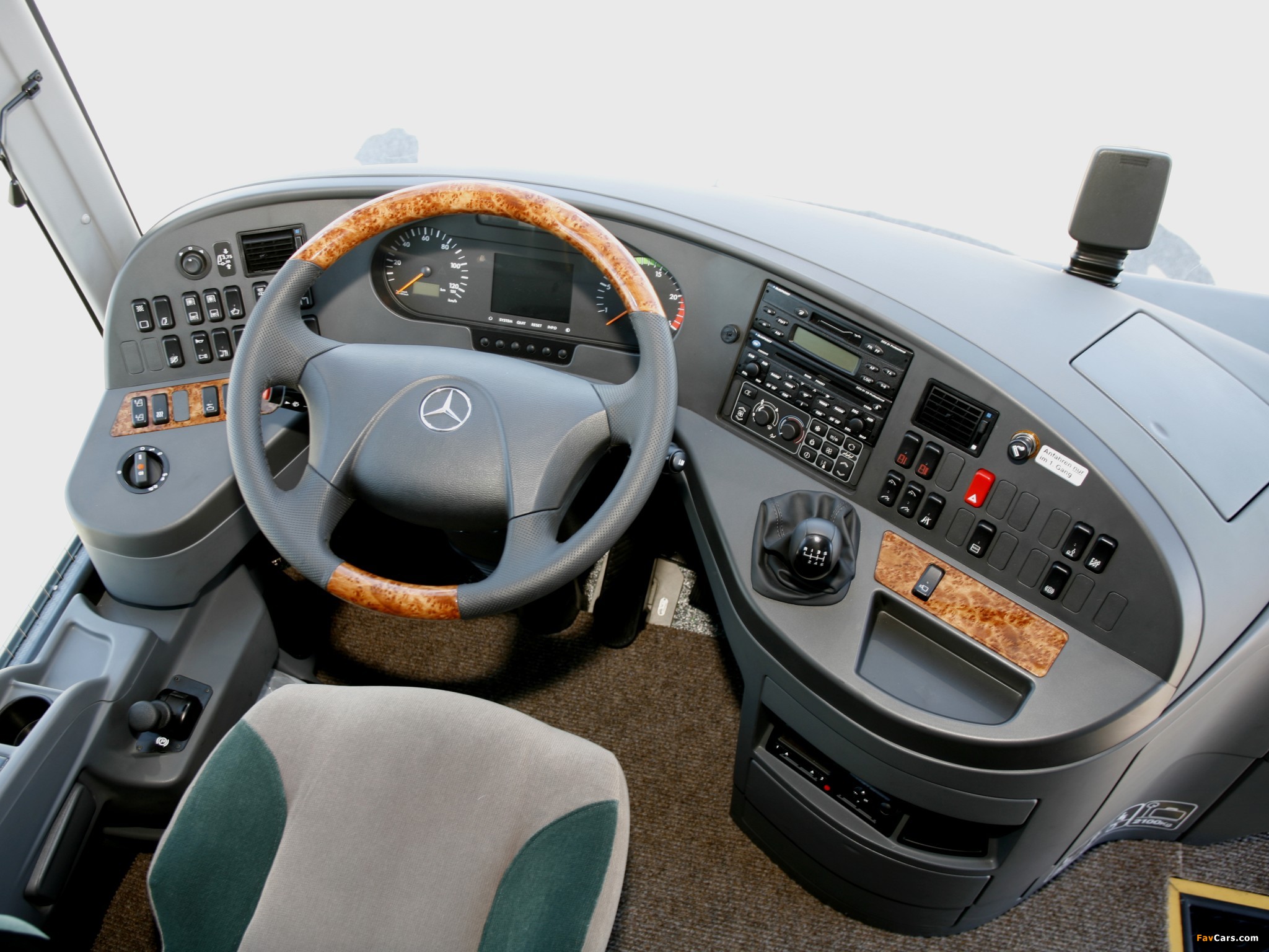 Mercedes-Benz Travego L (O580) 2006–08 images (2048 x 1536)