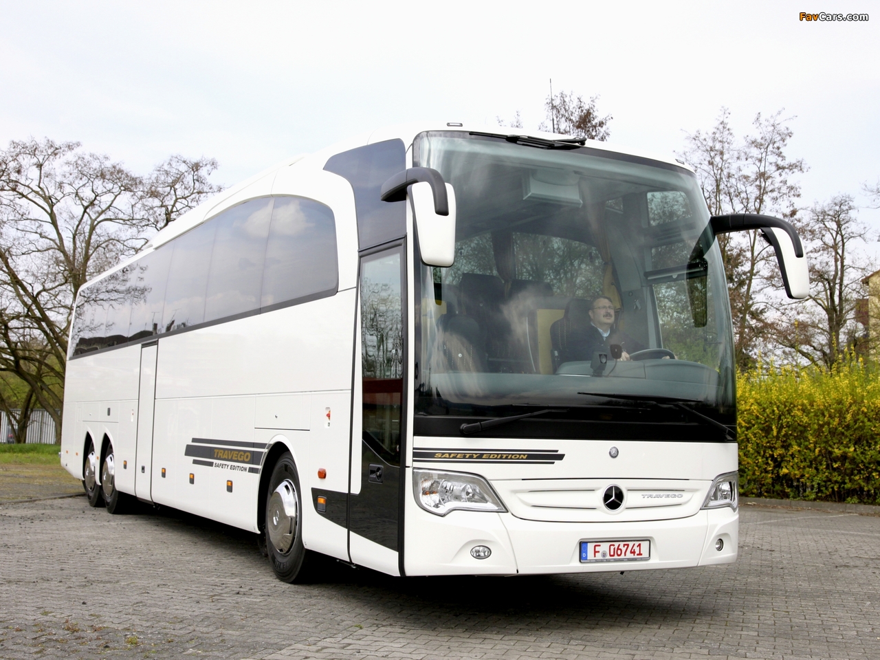 Pictures of Mercedes-Benz Travego L (O580) 2008 (1280 x 960)