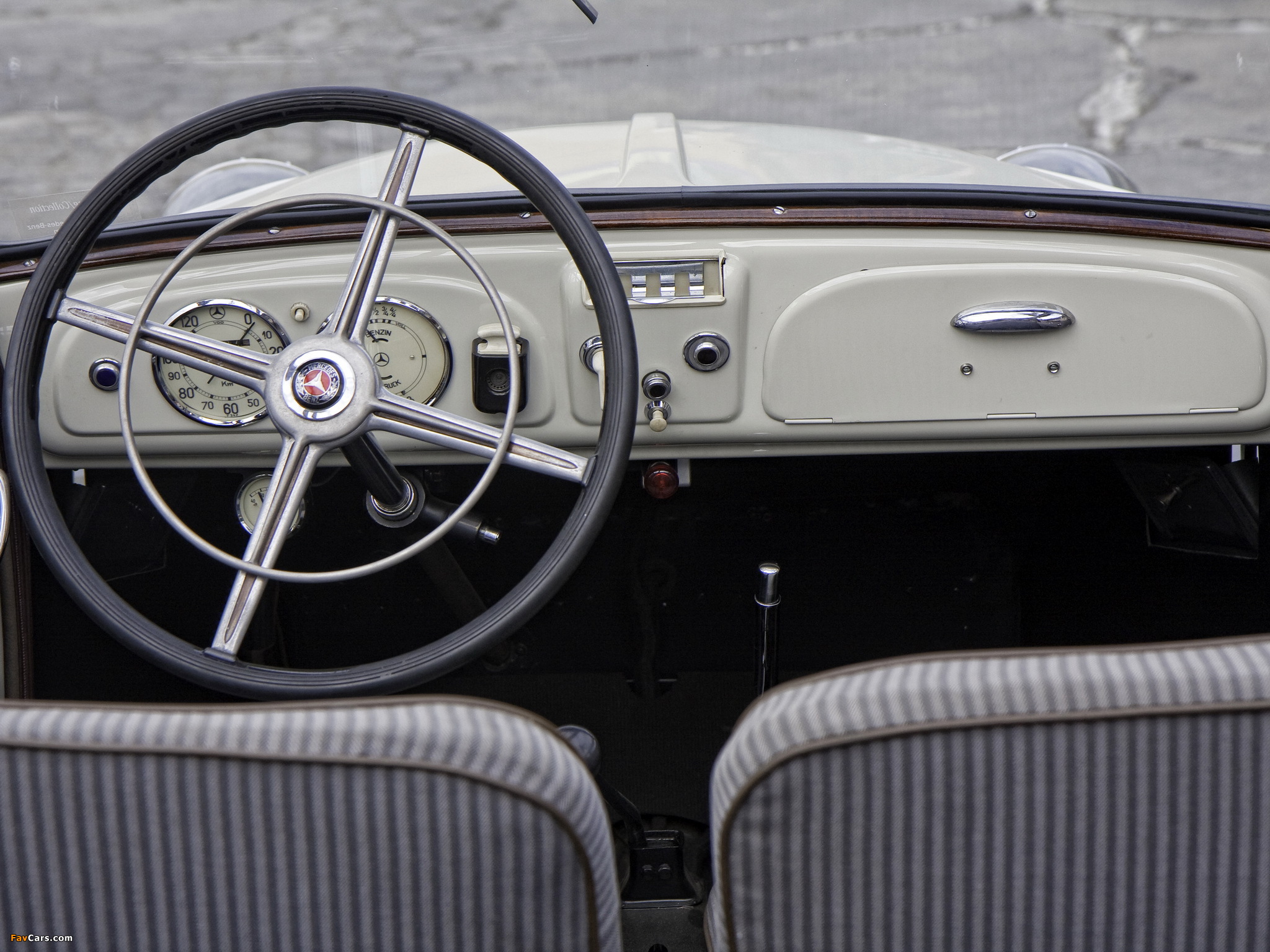 Images of Mercedes-Benz 130 H Cabriolet Saloon (W23) 1934–36 (2048 x 1536)