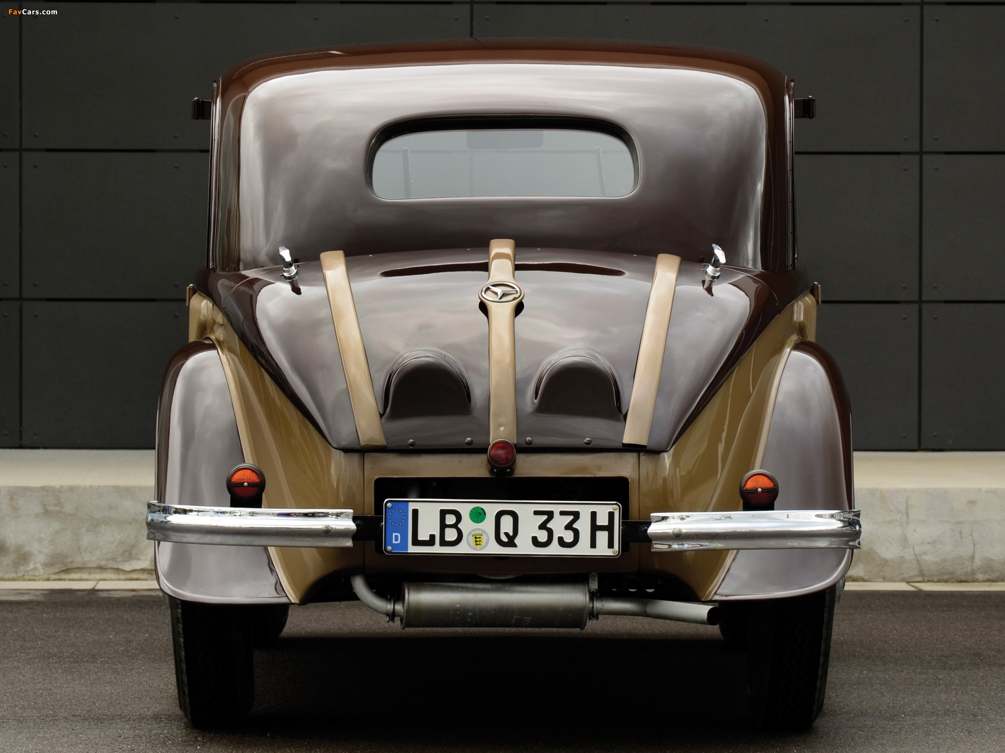 Mercedes-Benz 130 Limousine (W23) 1934–36 pictures (2048 x 1536)