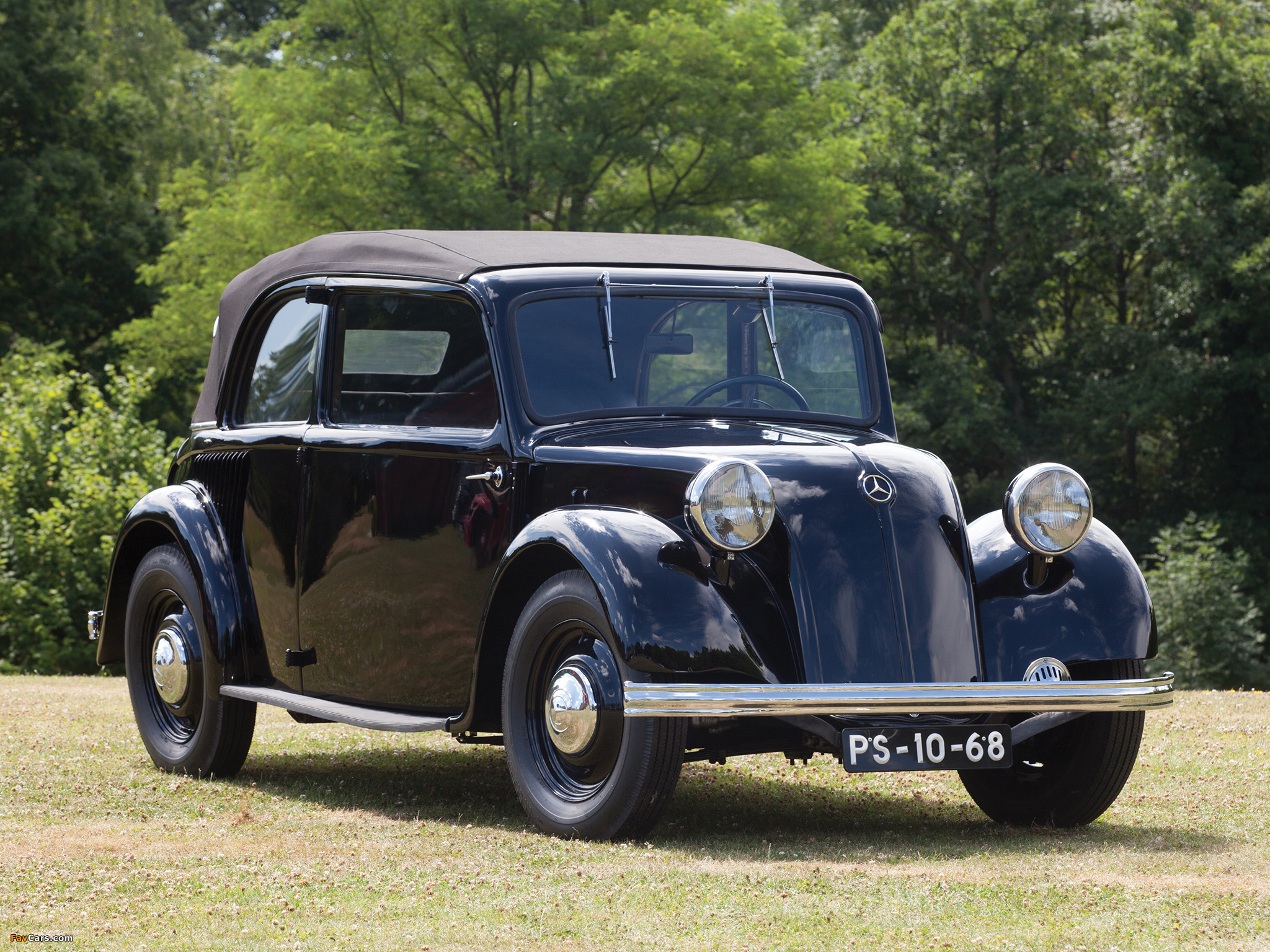 Photos of Mercedes-Benz 130 H Cabriolet Saloon (W23) 1934–36 (2048 x 1536)