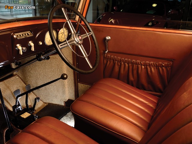 Pictures of Mercedes-Benz 130 Limousine (W23) 1934–36 (640 x 480)