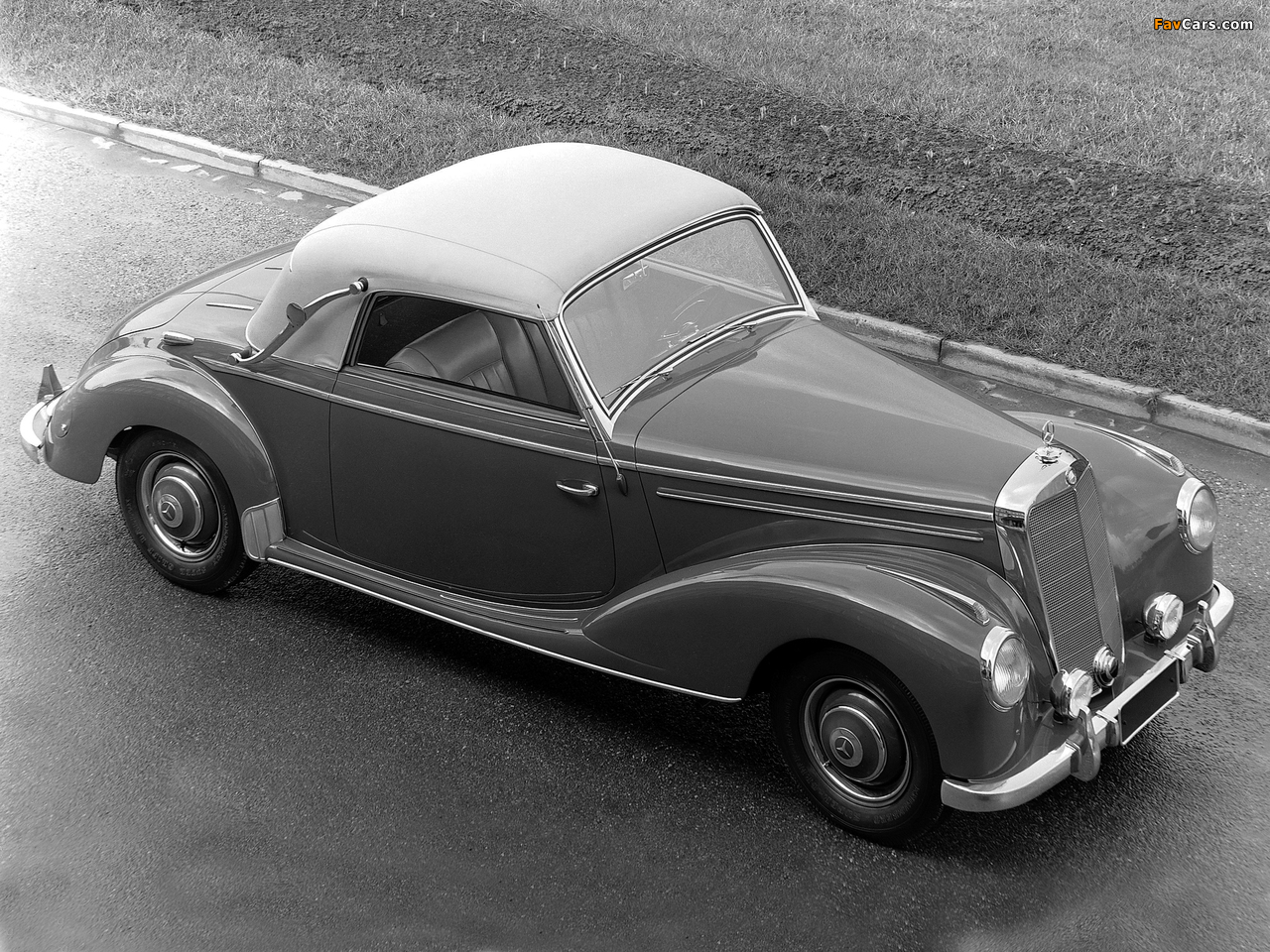 Photos of Mercedes-Benz 220 Cabriolet A (W187) 1951–55 (1280 x 960)
