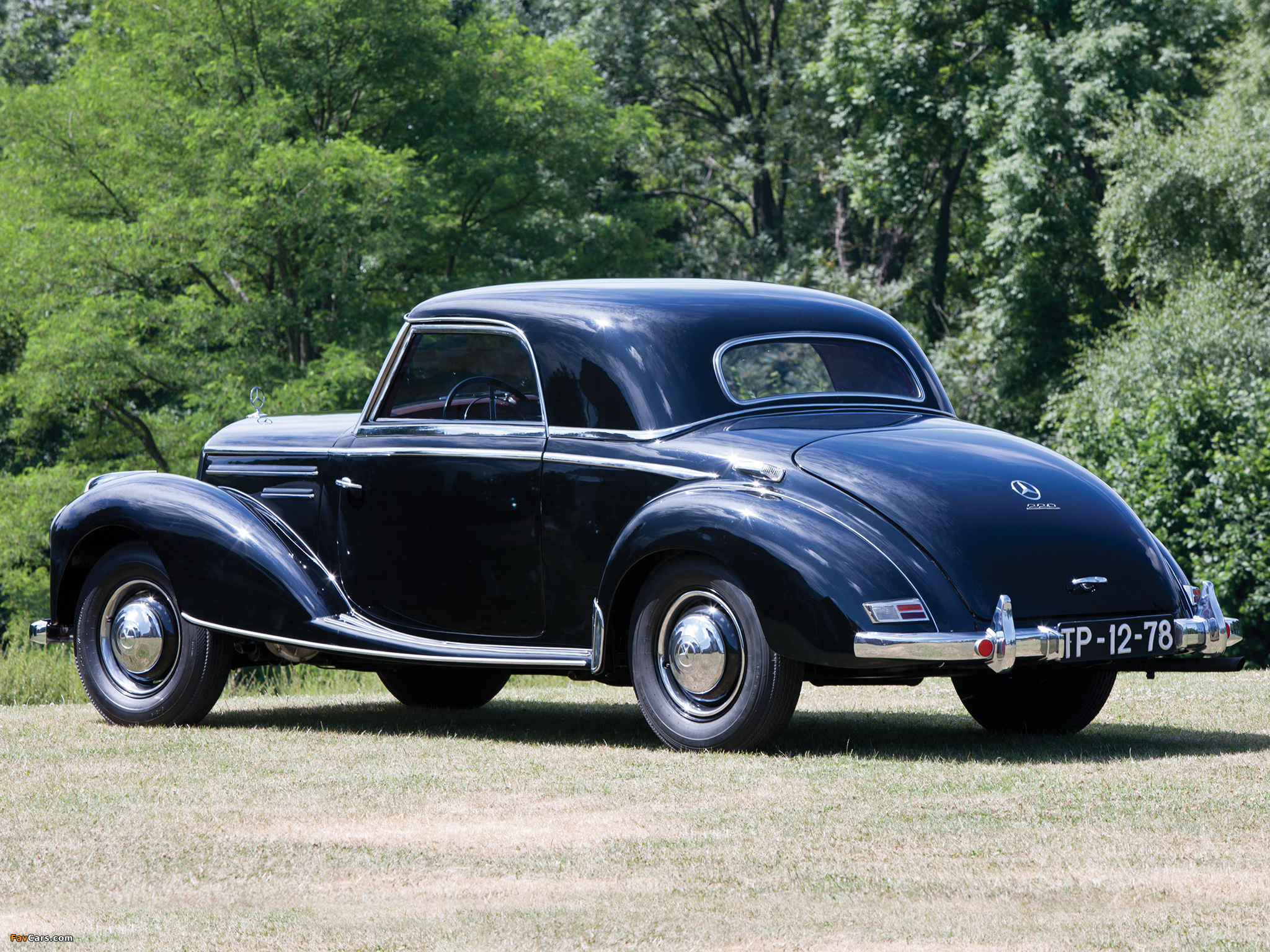 Pictures of Mercedes-Benz 220 Coupe (W187) 1954–55 (2048 x 1536)