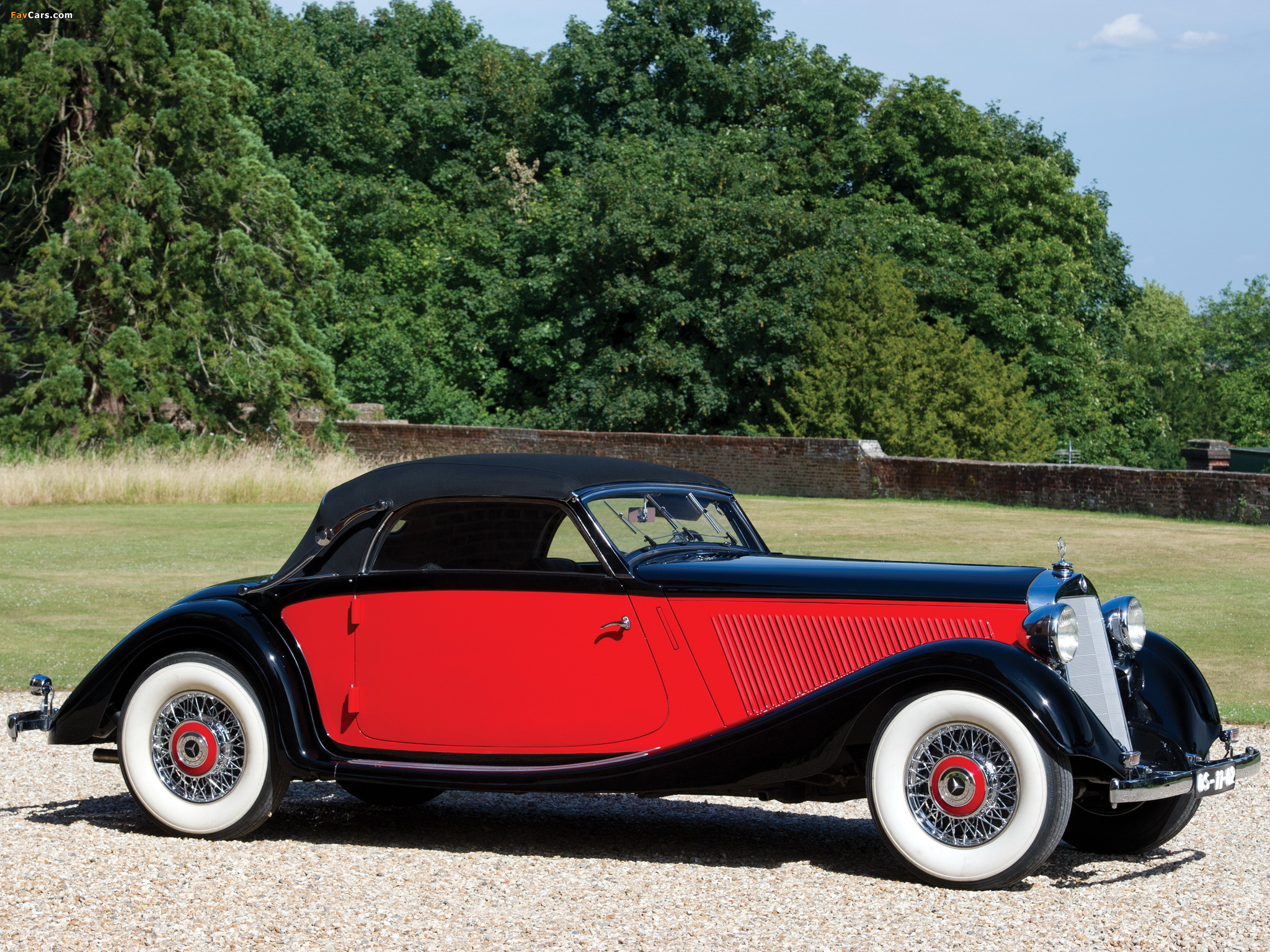 Images of Mercedes-Benz 290 lang Cabriolet A (W18) 1934–37 (2048 x 1536)