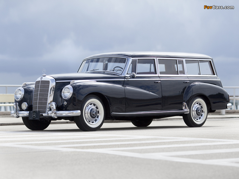 Images of Mercedes-Benz 300c Station Wagon by Binz 1956 (800 x 600)