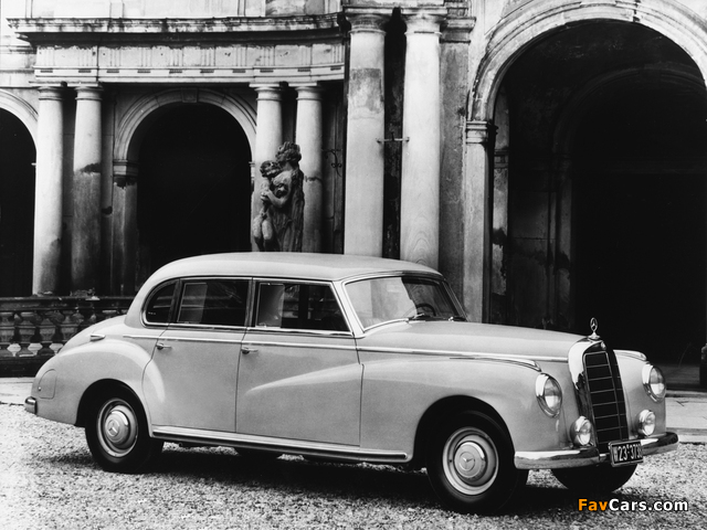 Images of Mercedes-Benz 300 Limousine (W186) 1951–57 (640 x 480)
