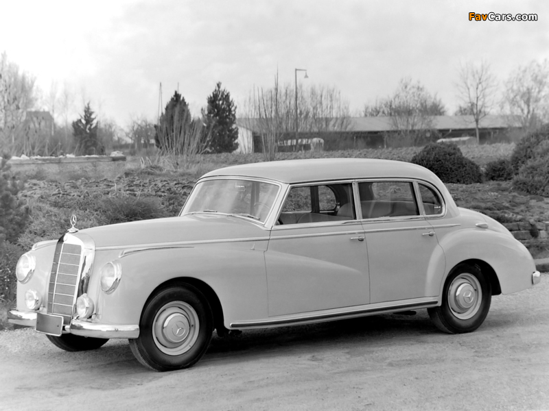 Mercedes-Benz 300 Limousine (W186) 1951–57 pictures (800 x 600)
