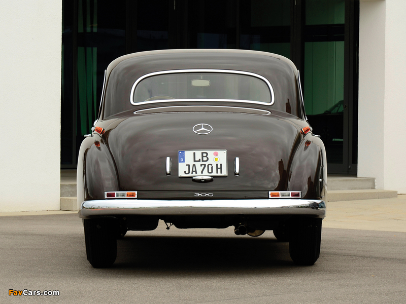 Mercedes-Benz 300 Limousine (W186) 1951–57 photos (800 x 600)