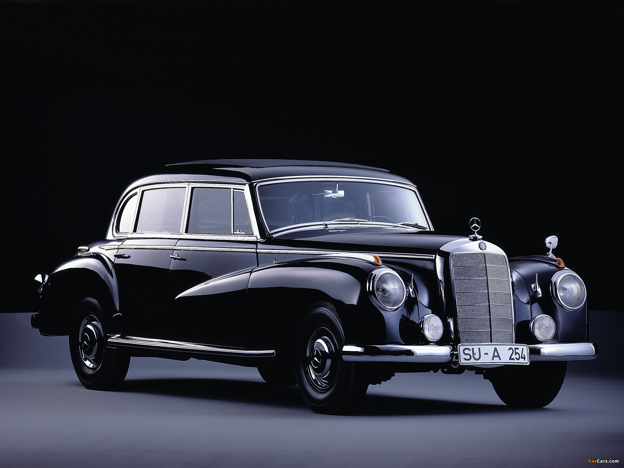 Mercedes-Benz 300 Limousine (W186) 1951–57 photos (2048 x 1536)
