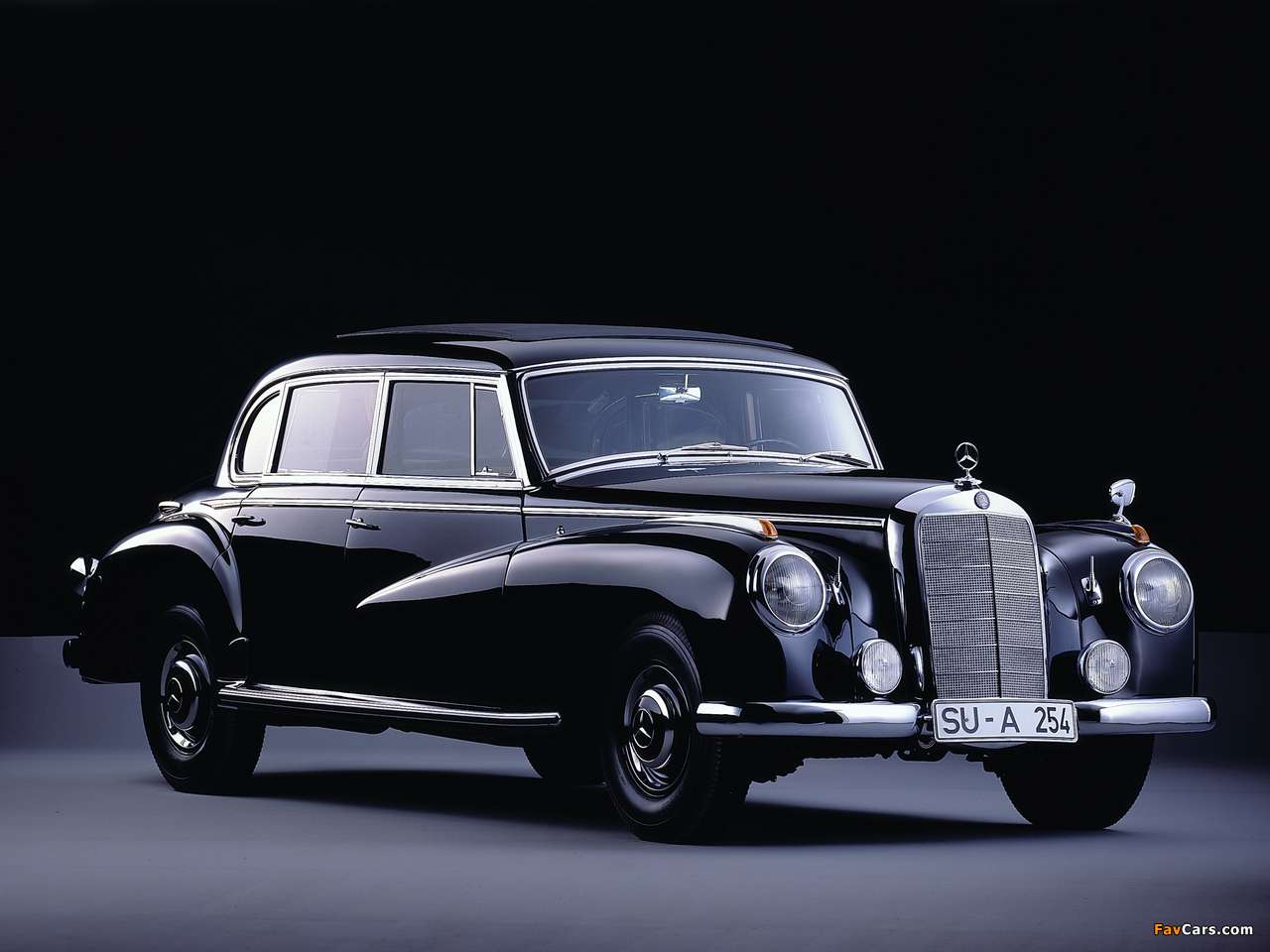 Mercedes-Benz 300 Limousine (W186) 1951–57 photos (1280 x 960)