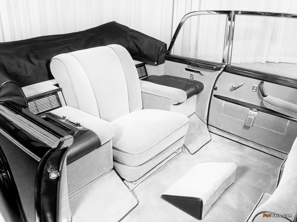 Photos of Mercedes-Benz 300d Pullman Landaulet Popemobile (W189) 1960 (1024 x 768)