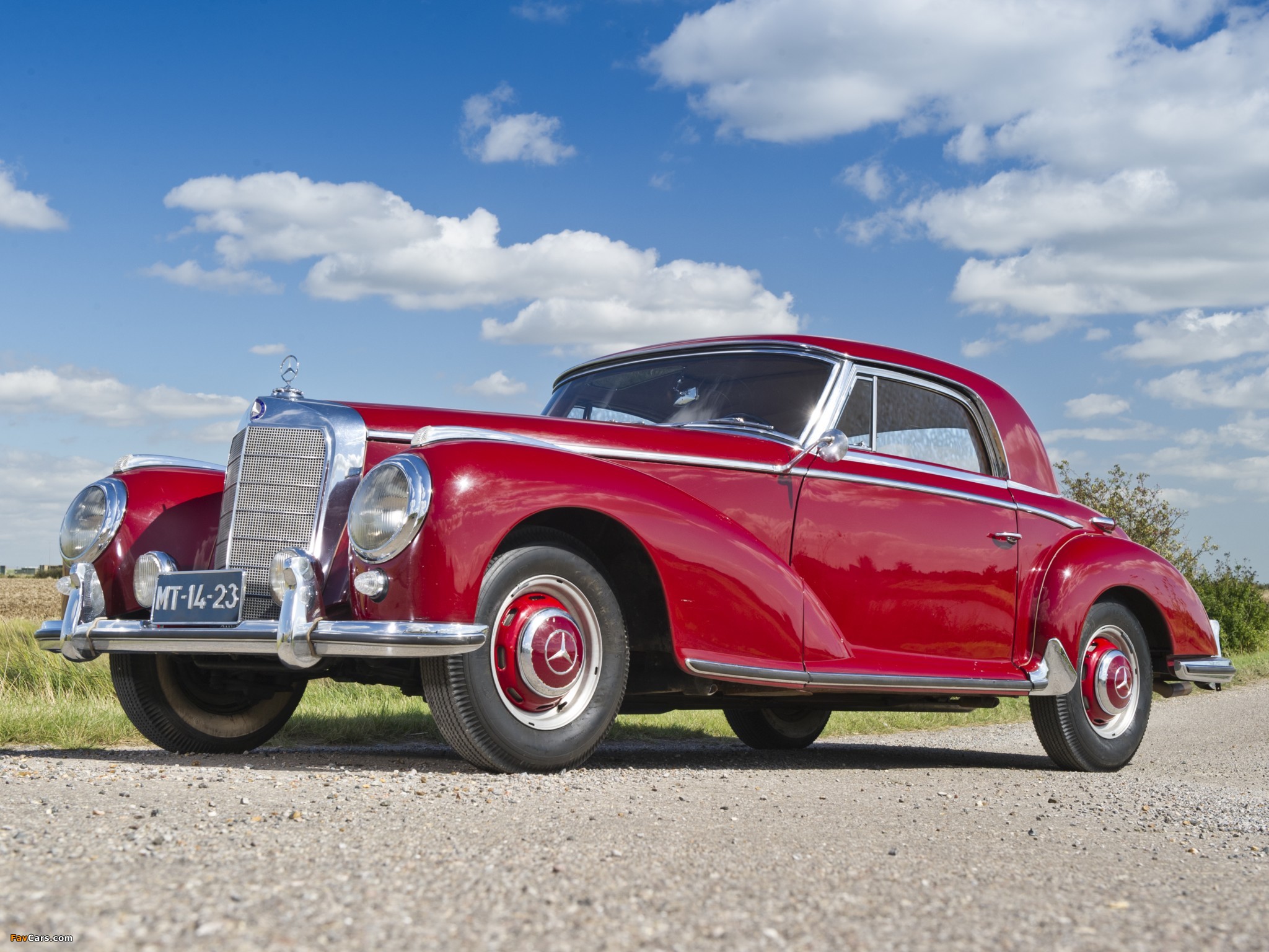 Pictures of Mercedes-Benz 300S (W188) 1952–55 (2048 x 1536)