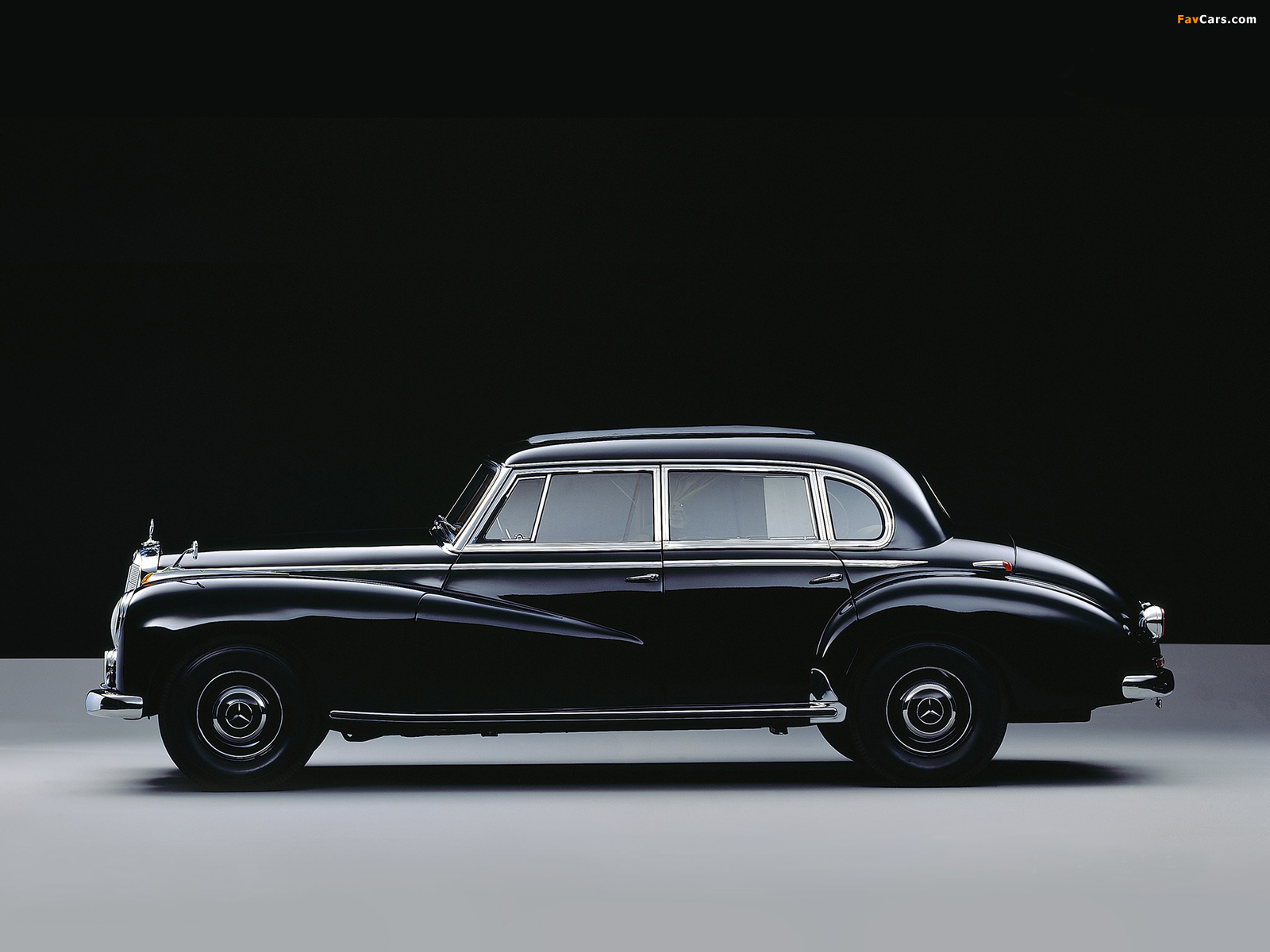 Mercedes-Benz 300 Limousine (W186) 1951–57 wallpapers (1600 x 1200)