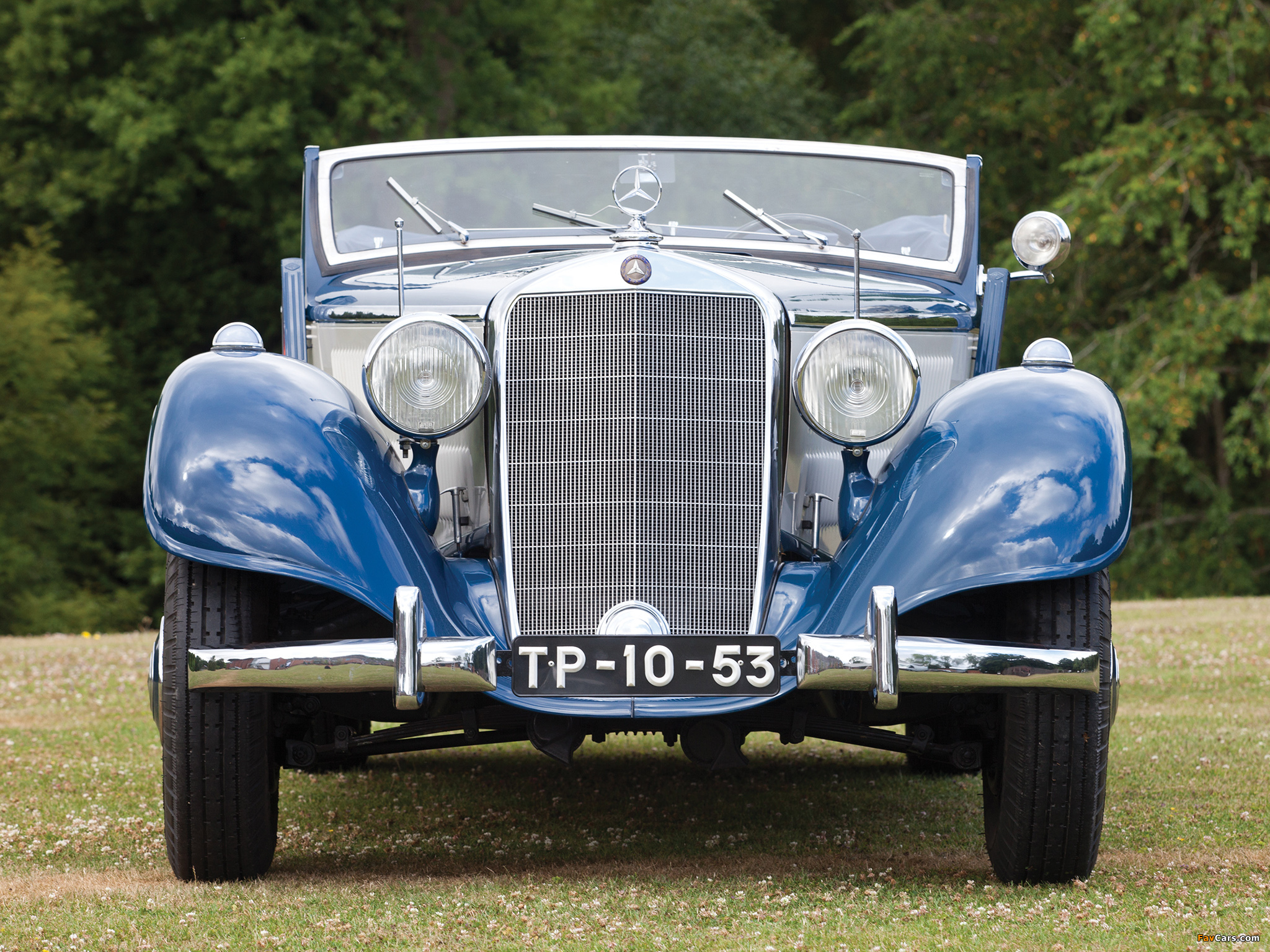 Images of Mercedes-Benz 320 Cabriolet A (W142) 1937–42 (2048 x 1536)