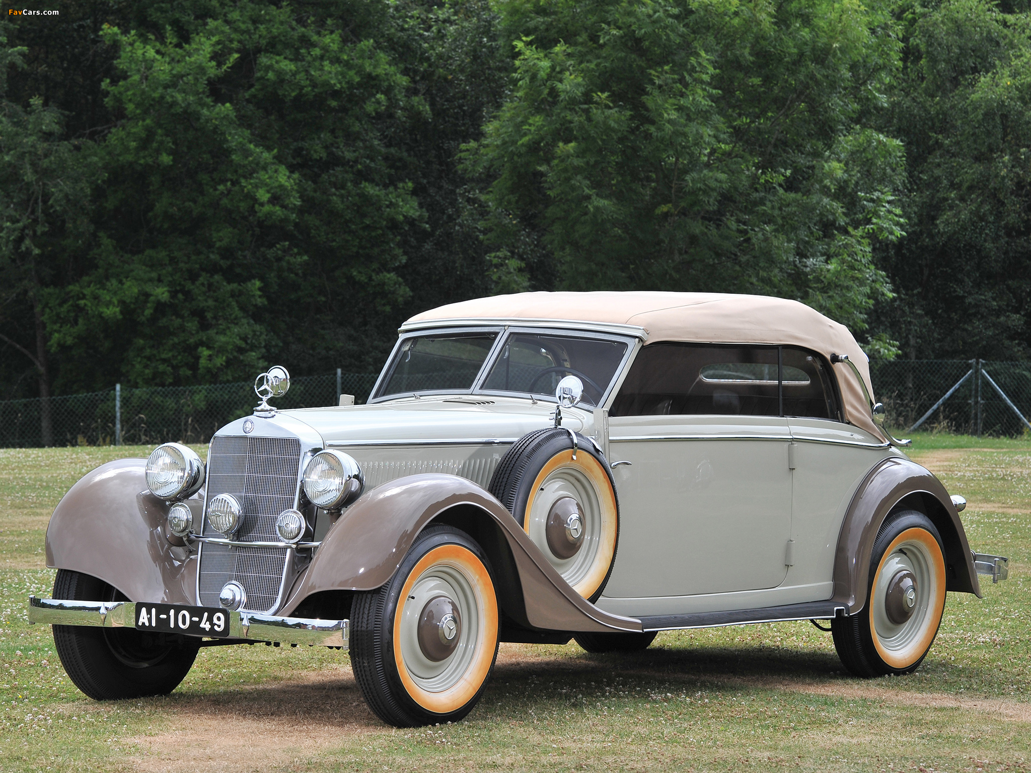 Images of Mercedes-Benz 320 Cabriolet B (W142) 1937–42 (2048 x 1536)