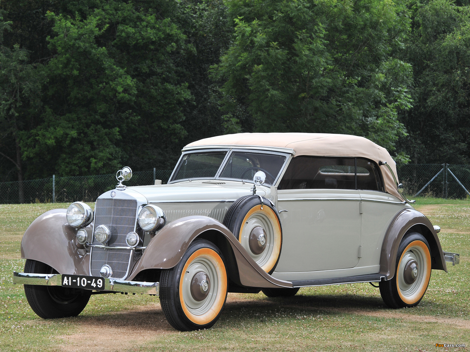 Images of Mercedes-Benz 320 Cabriolet B (W142) 1937–42 (1600 x 1200)