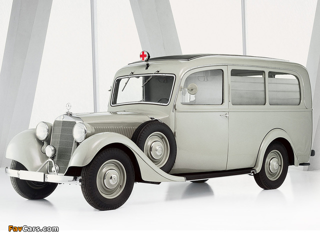 Mercedes-Benz 320 Krankenwagen (W142) 1937–42 pictures (640 x 480)