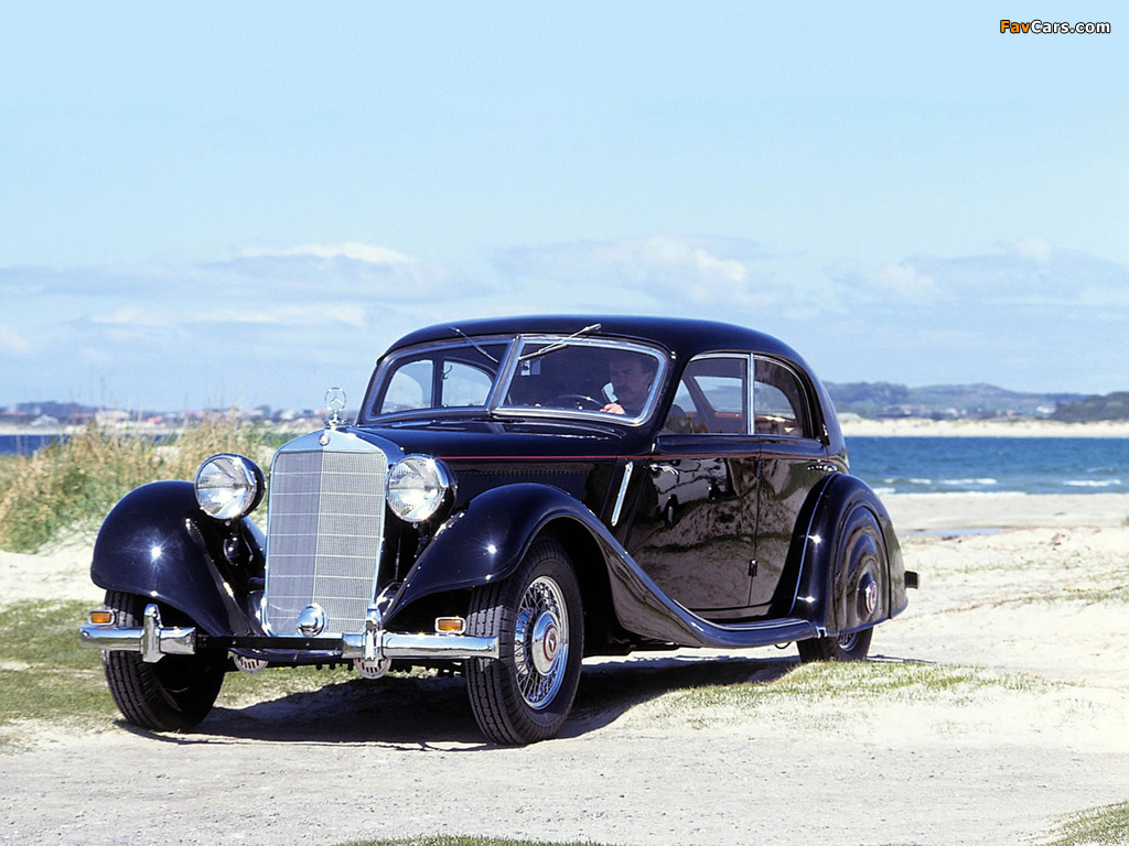 Photos of Mercedes-Benz 320 Stromlinien-Limousine Autobahnkurier (W142) 1938–39 (1024 x 768)