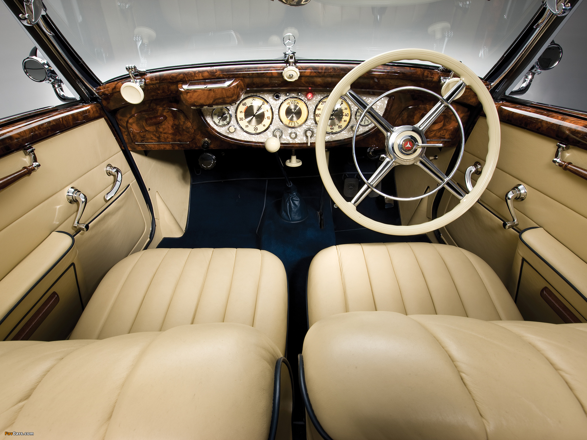 Images of Mercedes-Benz 540K Cabriolet A (RHD) 1937–38 (2048 x 1536)