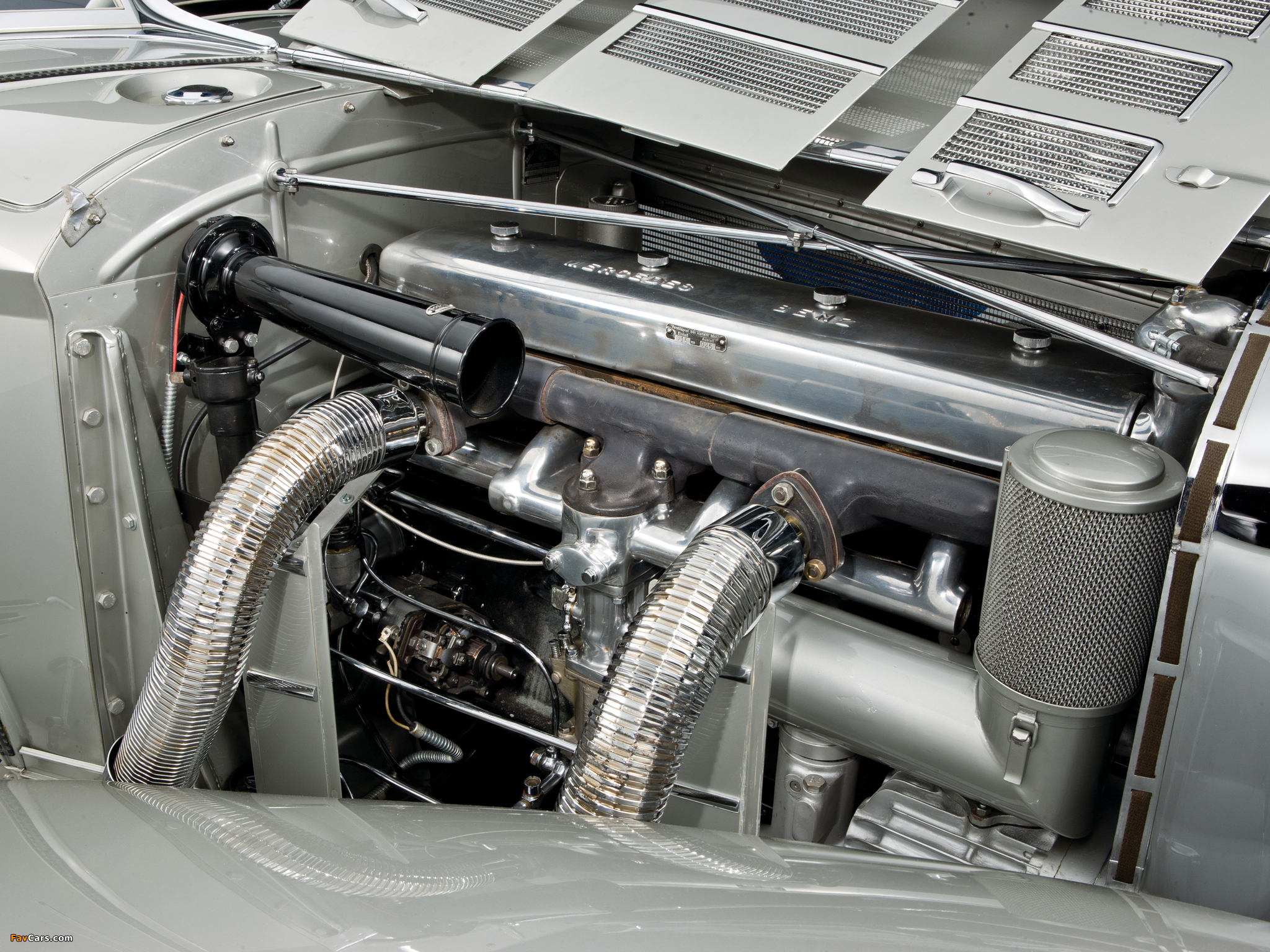 Photos of Mercedes-Benz 540K Special Roadster 1937–38 (2048 x 1536)