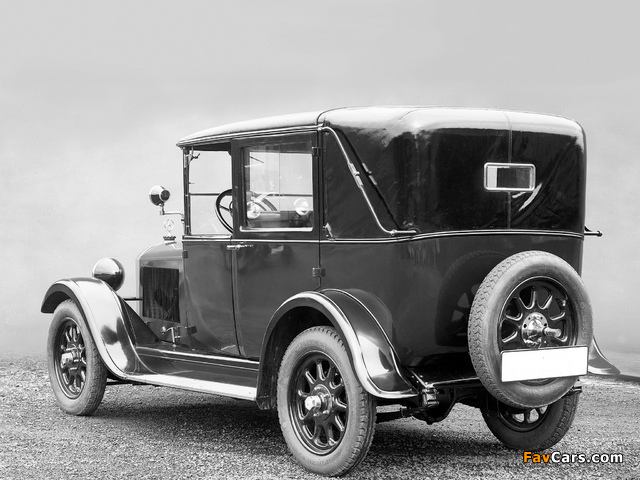 Mercedes-Benz 8/38 HP Landaulet Taxi (W02) 1926–28 wallpapers (640 x 480)