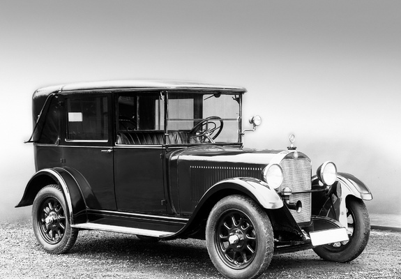 Photos of Mercedes-Benz 8/38 HP Landaulet Taxi (W02) 1926–28