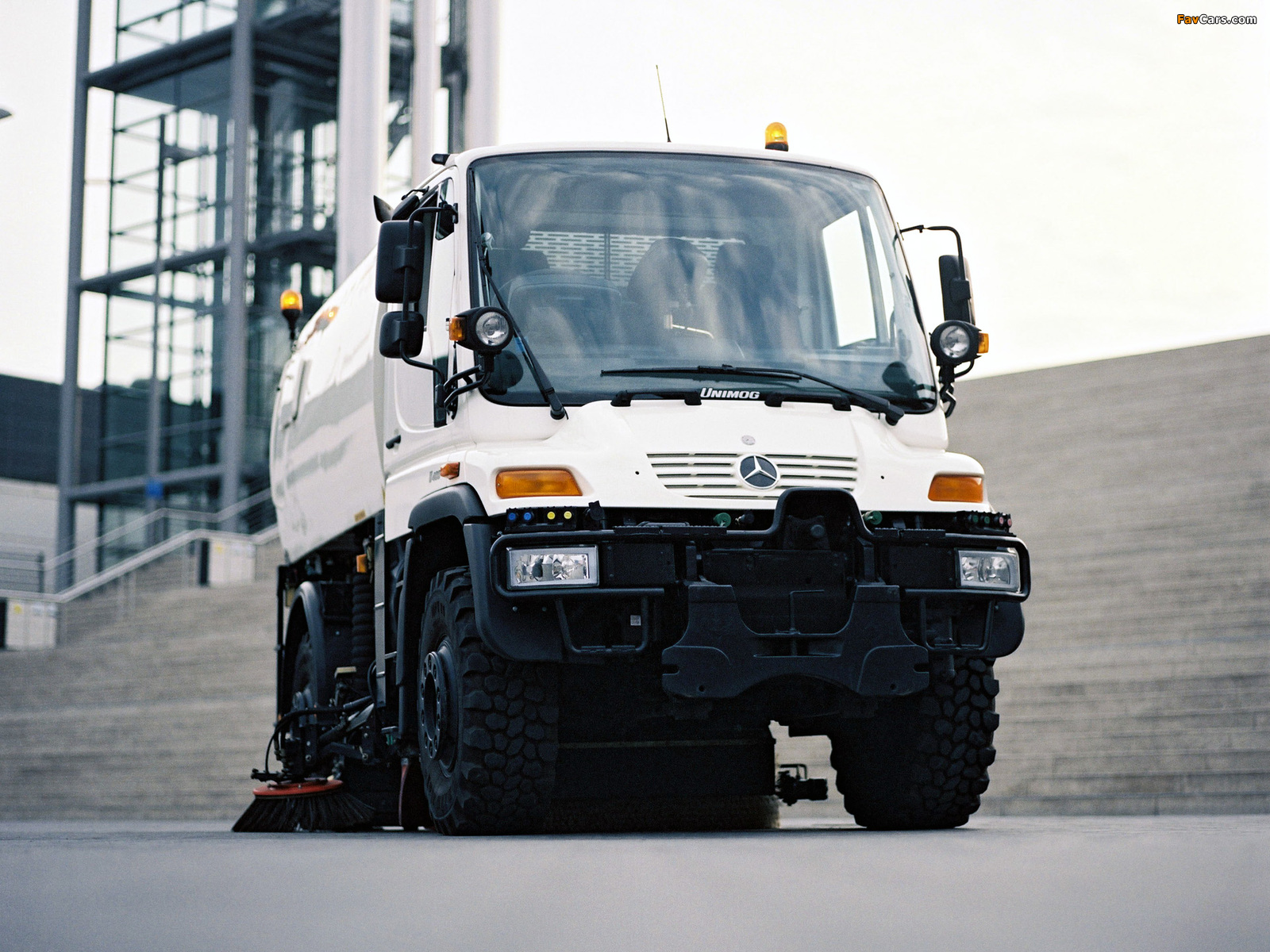 Images of Mercedes-Benz Unimog U400 Road Service 2000–13 (1600 x 1200)