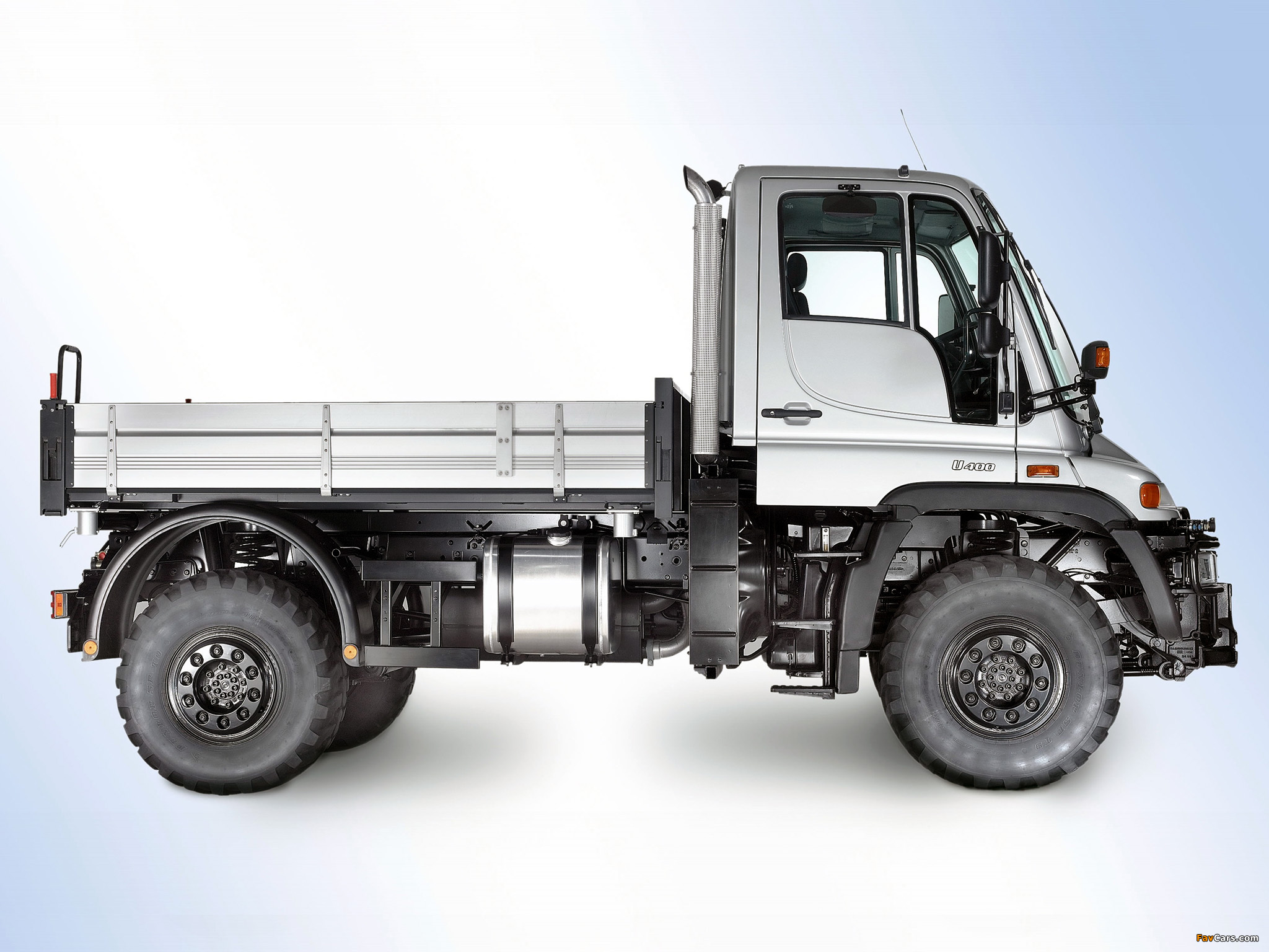 Images of Mercedes-Benz Unimog U400 2000–13 (2048 x 1536)