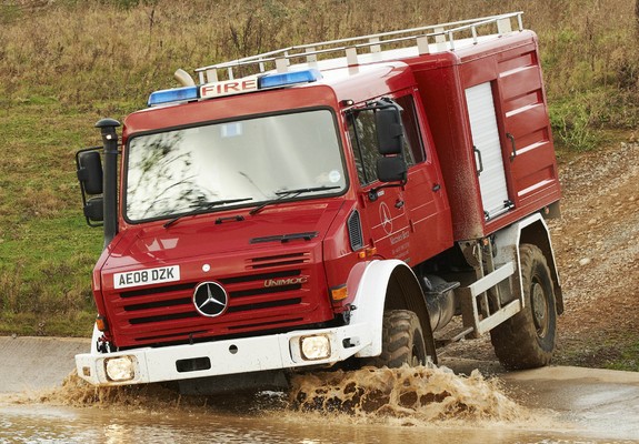 Images of Mercedes-Benz Unimog U4000 Double Cab Firetruck 2000–13