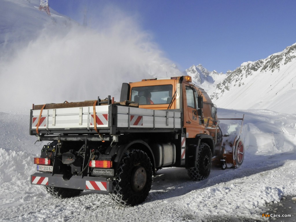 Mercedes-Benz Unimog U500 Road Service 2000–13 images (1024 x 768)