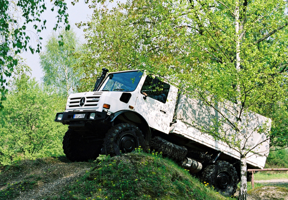 Mercedes-Benz Unimog U5000 2000–13 images