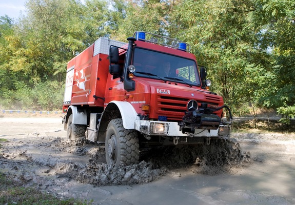 Mercedes-Benz Unimog U5000 Feuerwehr 2000–13 images