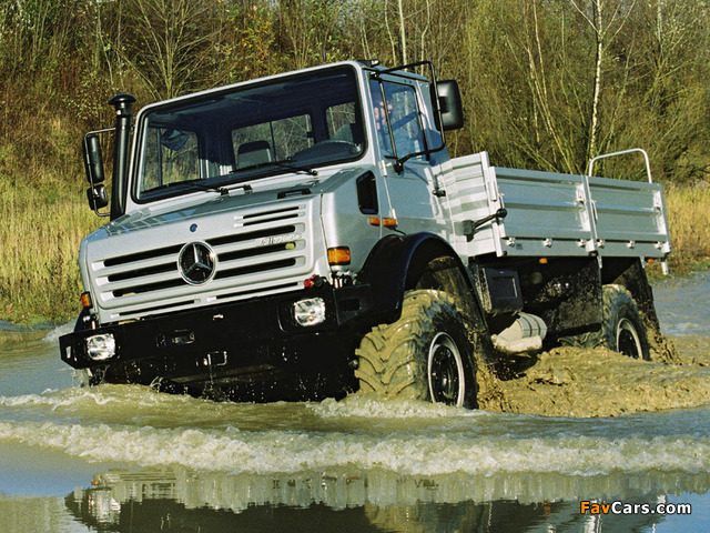 Mercedes-Benz Unimog U5000 2000–13 photos (640 x 480)