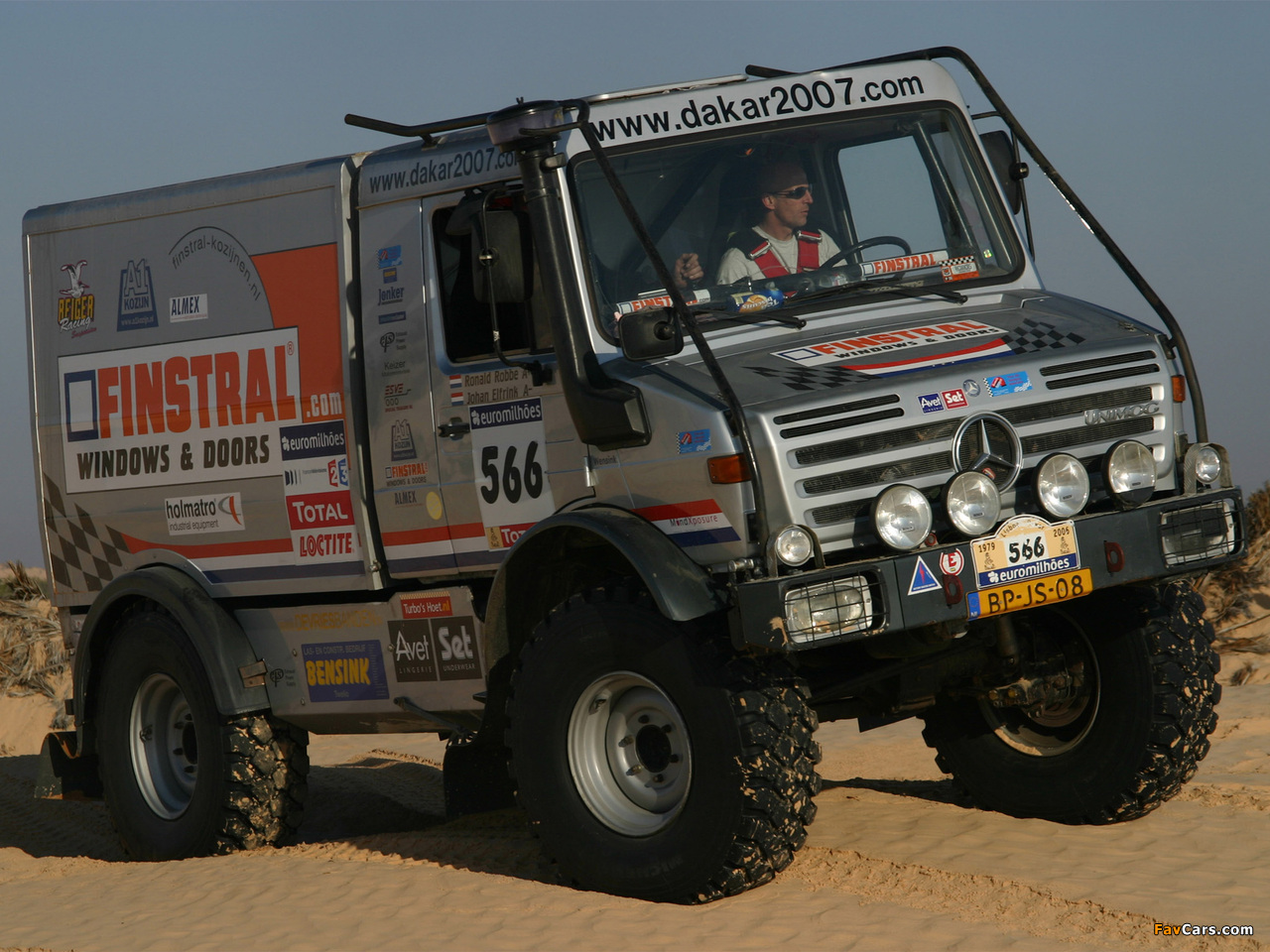 Mercedes-Benz Unimog U5000 Rally Truck 2000–13 photos (1280 x 960)