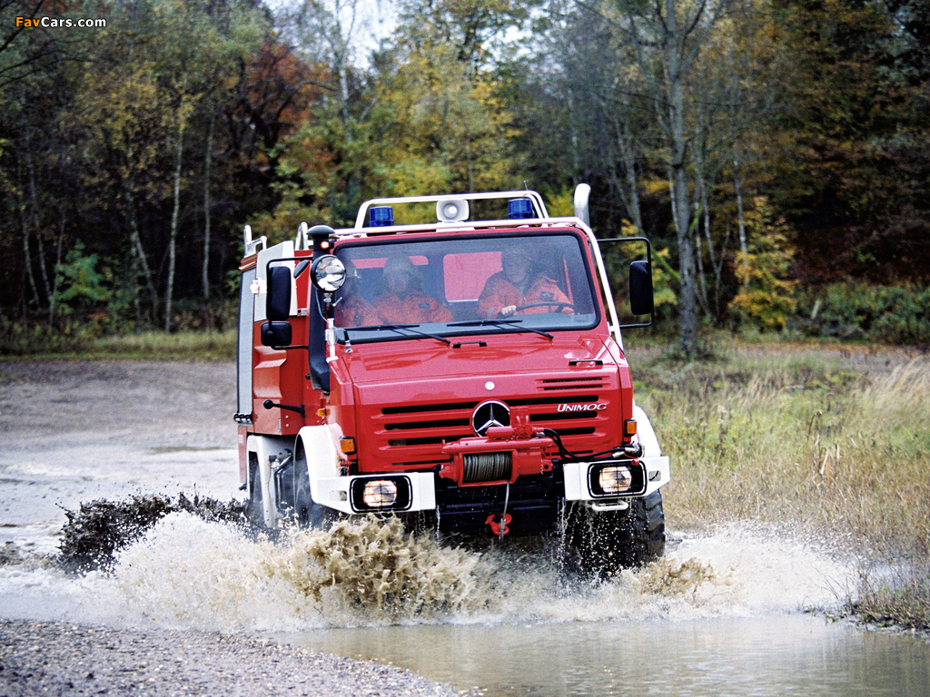 Mercedes-Benz Unimog U4000 Feuerwehr 2000–13 pictures (1024 x 768)