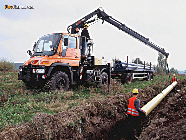 Mercedes-Benz Unimog U400 2000–13 wallpapers (640 x 480)